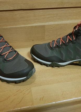 Женские зимние кроссовки merrell1 фото