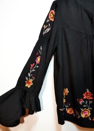 Черная блуза с вышивкой3 фото