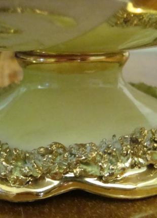 Старинная ваза бонбоньерка путти фарфор каподимонте италия позолота роспись лепка4 фото