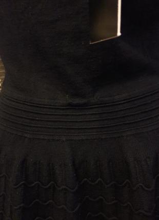 Черное трикотажное платье с дорогим кружевом3 фото