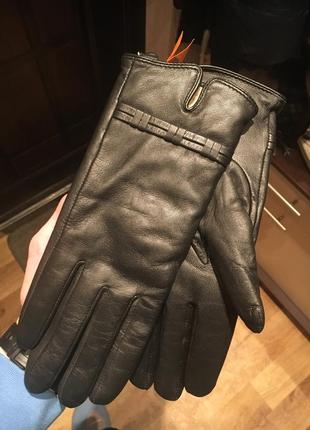 Нові з бірками!шкіряні жіночі рукавички