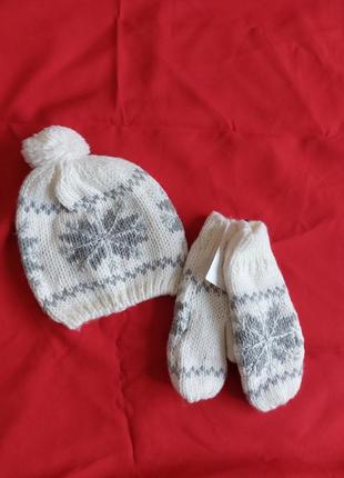 Новорічний комплект шапка і рукавички1 фото