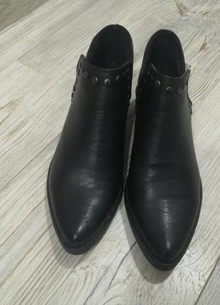 Ботинки туфли казаки ботильены продажа или обмен обмін2 фото