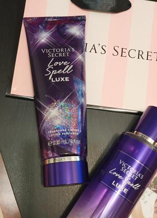 Новинка! парфумований лосьйон крем love spell luxe victoria's secret виктория сикрет вікторія сікрет оригінал2 фото