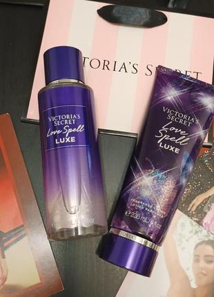 Новинка! парфумований лосьйон крем love spell luxe victoria's secret виктория сикрет вікторія сікрет оригінал3 фото