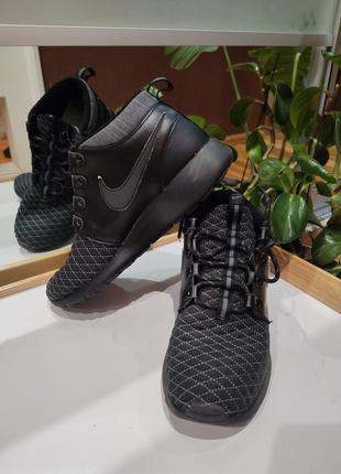 Классные кроссовки