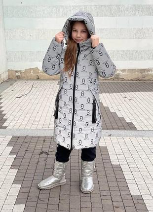 Очень теплая зимняя светоотражающая удлиненная куртка пуховик на девочку6 фото