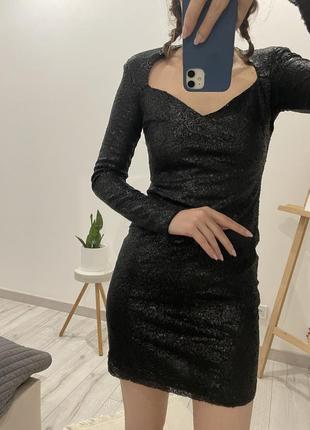 Чорне плаття в паєтках новорічне по фігурі корпоратив блискуче з довгим рукавом3 фото