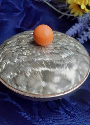 Шкатулка пудреница советская бонбоньерка на ножке металлическая шлифованная...
