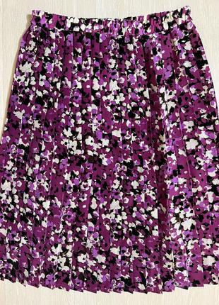 Очень красивая и стильная брендовая плиссированная юбка.2 фото