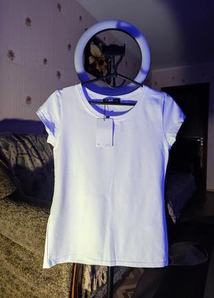 Футболка белая