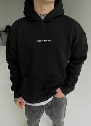 Бомбовое теплющее оверсайз худи “chasing the way” на флисе в чёрном цвете 😍👍