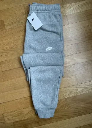 Штани nike club. нові. оригінал 100%.