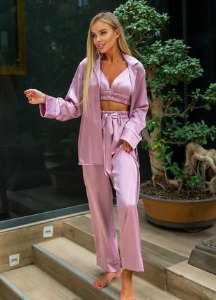 Шовковий костюм