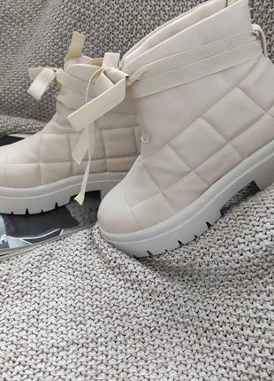 Стильні черевики