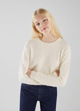 Скидка на новый свитер bershka