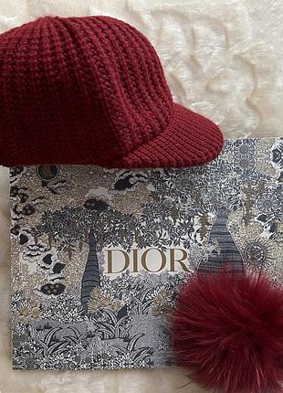 Кепка жіноча модна з натуральним бубоном картуз кепі бейсболка