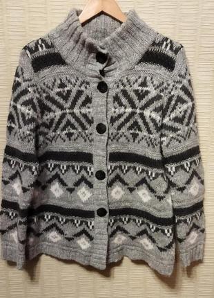 Тепла кофта на гудзиках светр кардиган з альпакою з орнаментом