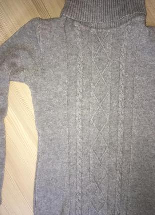 Подовжений светр в коси з шикарною горловиною2 фото