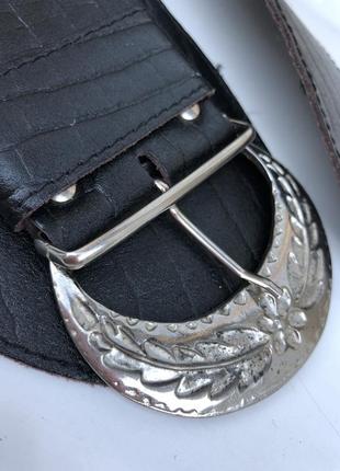 Шкіряний чорний широкий пояс-корсет з великою пряжкою