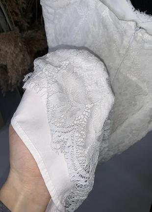 Белое платье футляр миди кружевное с подкладкой на бретельках6 фото