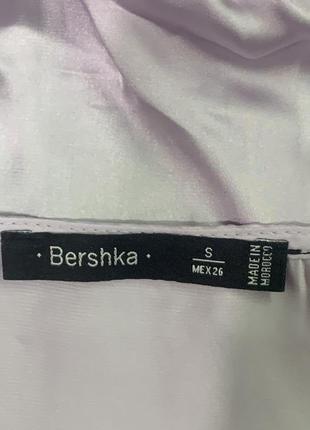 Ніжна шовкова рожева майка боді bershka в білизняному стилі з красивим чорним мереживом розмір s8 фото