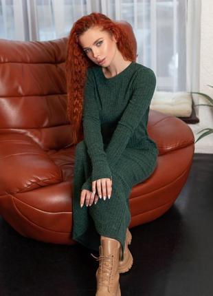 Облегающее зеленое ангоровое платье макси длины2 фото