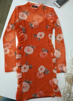Яскраве плаття-сітка в квітковий принт5 фото