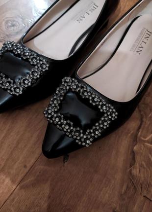 Стильные черные женские туфли из эко-кожи лаковые женские туфли эко-кожа кожаные женские туфли лодочки туфли-лодочки6 фото