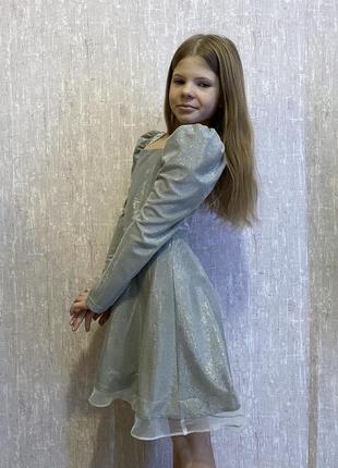 Блискуча святкова сукня