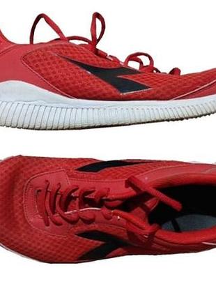 Продаються спортивні чоловічі кросівки "diadora".