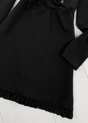 Черное платье с открытыми плечами6 фото