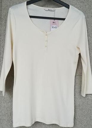 Футболка с рукавом три четверти