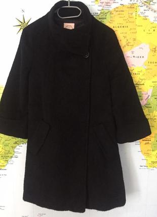 Пальто жіноче з трьох-четвертнним рукавом.1 фото