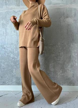 Бежевый вязаный костюм оверсайз свитер и широкие штаны брюки палаццо2 фото