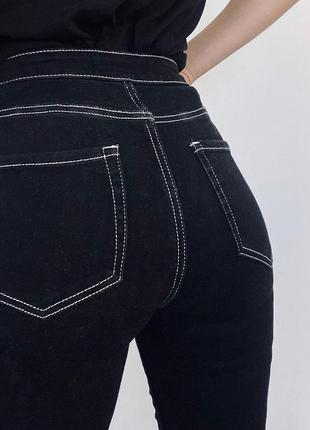 Укороченные джинсы с контрастной нитью от reserved6 фото
