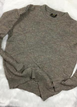 Теплый шерстяной свитер в идеальном состоянии1 фото