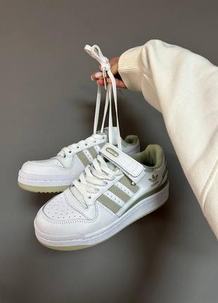 Кроссовки adidas forum white/olive