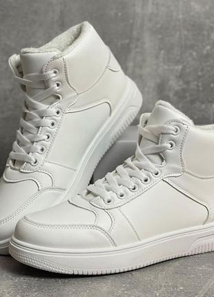 Белые зимние сапоги ботинки в стиле кед мужские зима теплые белые