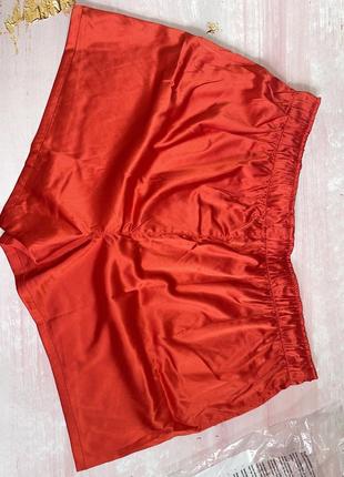 Червоні атласні сатинові шовкові боксерки унісекс сімейки труси від savage fenty by...
