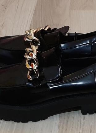 Лоферы zara.