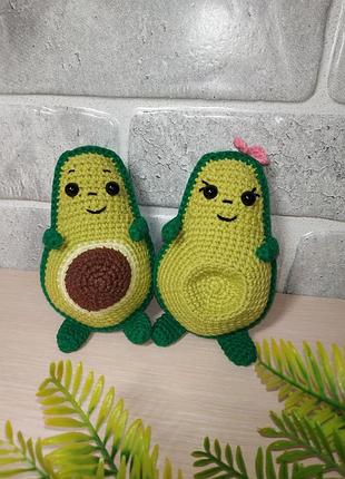 Авокадо девочка и мальчик