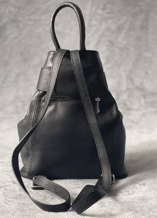 Шкіряний чорний рюкзак stella, італія, кольори в асортименті6 фото