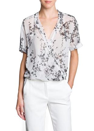 Ніжна нова фірмова шифонова блуза сорочка на запах з рюшами4 фото