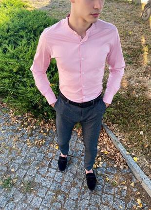 Мужская классическая рубашка розовая хлопковая однотонная с отложным воротником1 фото