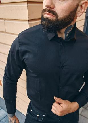 Мужская классическая рубашка черная хлопковая однотонная с классическим воротником4 фото