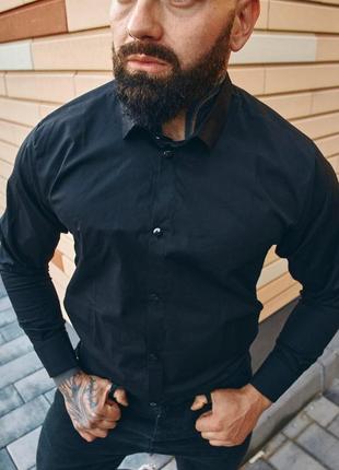 Мужская классическая рубашка черная хлопковая однотонная с классическим воротником1 фото