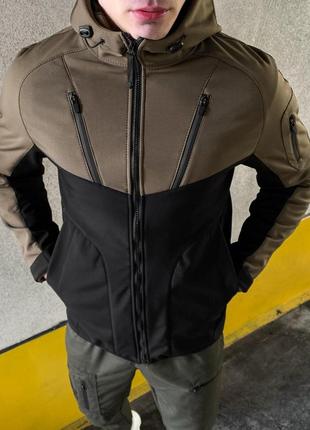 Мужская куртка из soft shell с капюшоном хаки с черным осенняя до -0*с | ветровка демисезонная на флисе4 фото