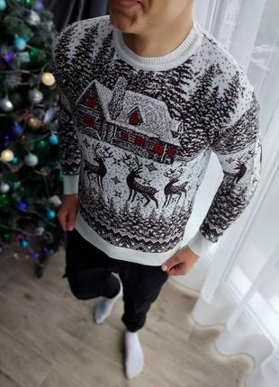 Мужской новогодний свитер с оленями и домиками белый без горла шерстяной2 фото