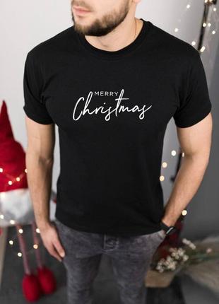 Чоловіча новорічна футболка чорна "merry" christmas з новорічним принтом